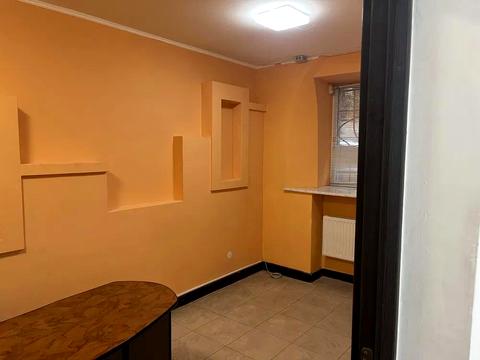 комерційна за адресою Михайла Коцюбинського вул., 23