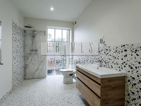 коммерческая по адресу Рыболовецкая ул., 2