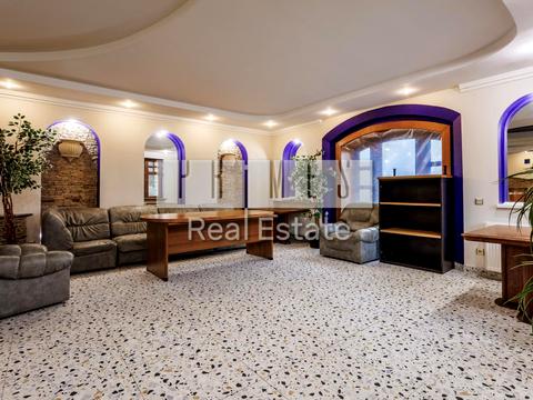 коммерческая по адресу Рыболовецкая ул., 2