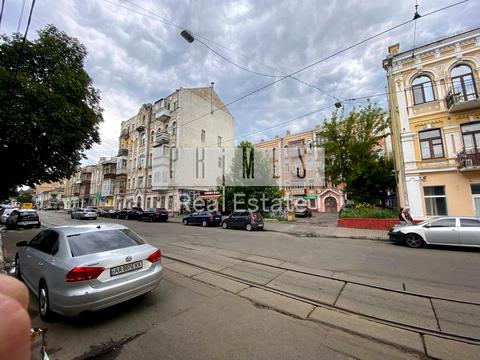 комерційна за адресою Костянтинівська вул., 27