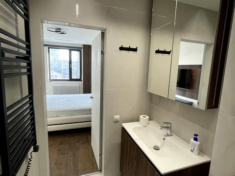 квартира по адресу Сапёрно-Слободская ул., 8