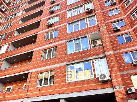 квартира за адресою Ревуцького вул., 9