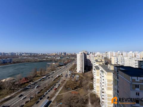 квартира за адресою Ревуцького вул., 9