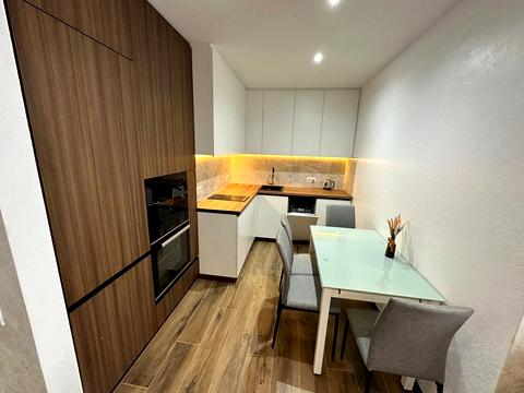 квартира за адресою Романа Левицького вул., (Будинок 7)