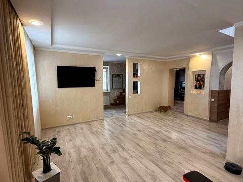 будинок за адресою Чорновола