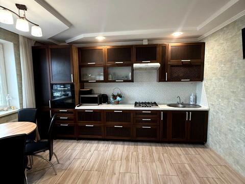 будинок за адресою Чорновола