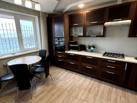 будинок за адресою Чорновола