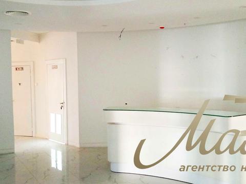 комерційна за адресою Назарівська вул. (Вєтрова), 7-Б