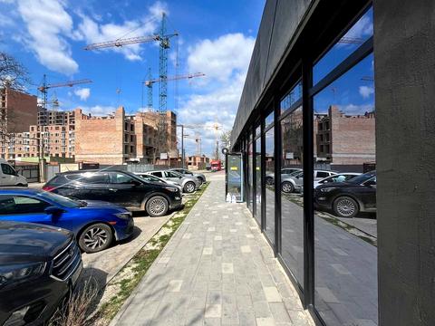 комерційна за адресою Юліана Пелеша вул., 3