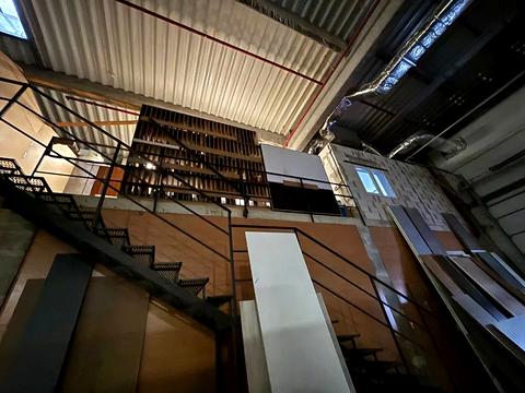 коммерческая по адресу Дорожна, 58