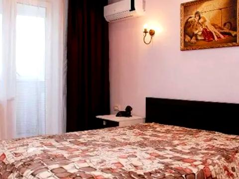 квартира за адресою Патріарха Мстислава Скрипника вул., 9