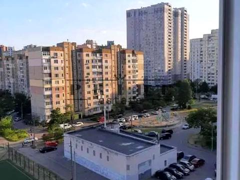 квартира за адресою Драгоманова вул., 5