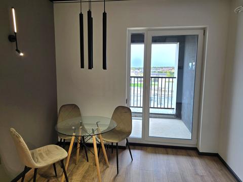 квартира за адресою Петра Дорошенка вул., (А011)