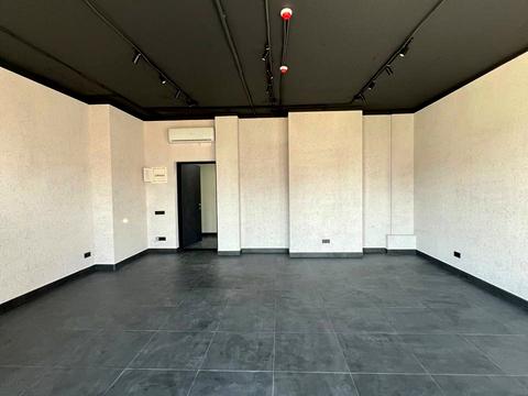 комерційна за адресою Полковника Гуляєва просп. (Маршала Жукова), 107/1