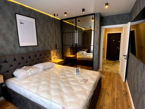 квартира за адресою Дніпровська набережна вул., 18-А