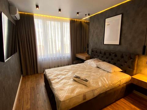 квартира за адресою Дніпровська набережна вул., 18-А