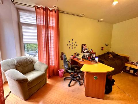 квартира по адресу Александра Олеся ул., 25д