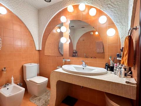 квартира по адресу Александра Олеся ул., 25д