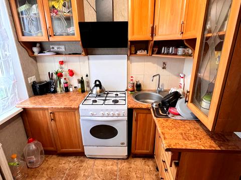 квартира за адресою Радісна вул., 25