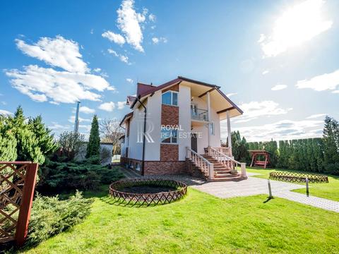 дом по адресу Лесі Українки