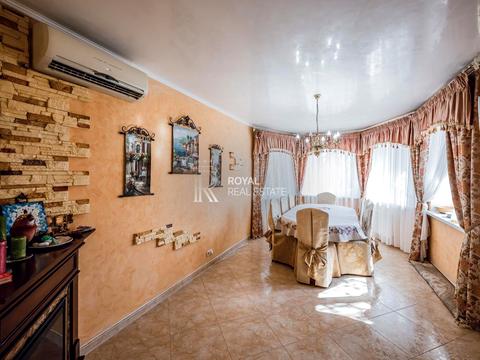 дом по адресу Лесі Українки