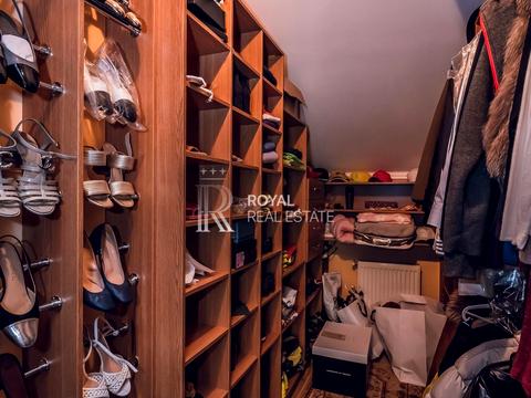 дом по адресу Лесі Українки