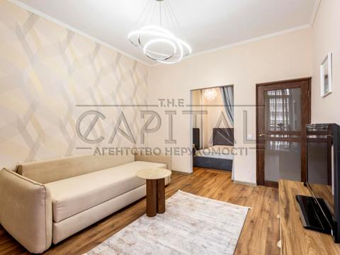 квартира за адресою Андрія Верхогляда вул. (Михайла Драгомирова), 5