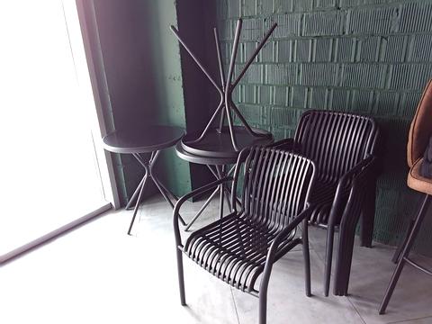 комерційна за адресою Пилипа Орлика просп., 16