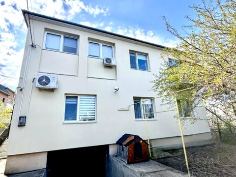 будинок за адресою с. Крижанівка, Рибальська вул.