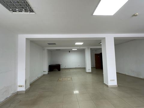 комерційна за адресою Під Голоском вул., 4