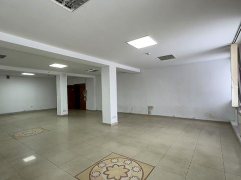 комерційна за адресою Під Голоском вул., 4