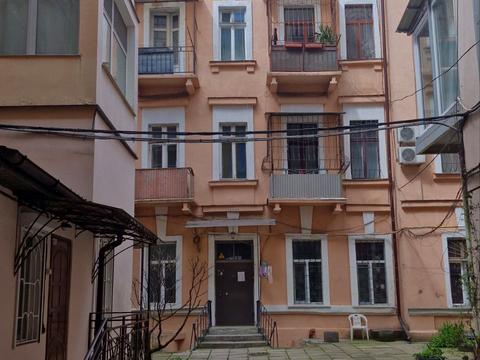 комерційна за адресою Пантелеймонівська вул., 28