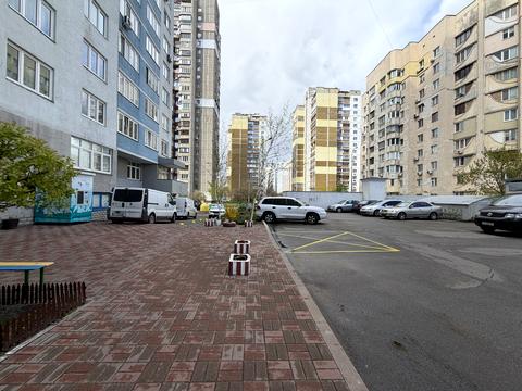 квартира по адресу Червоной Калины просп. (Владимира Маяковского), 70