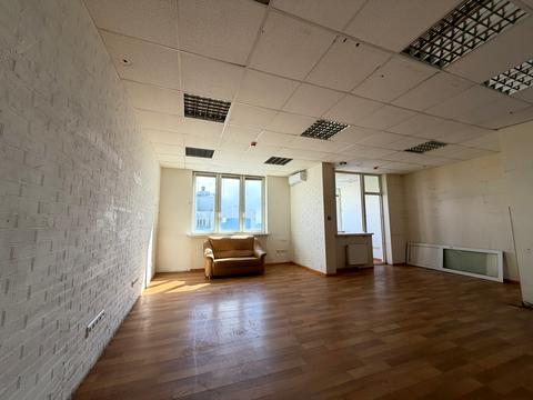 квартира по адресу Червоной Калины просп. (Владимира Маяковского), 70