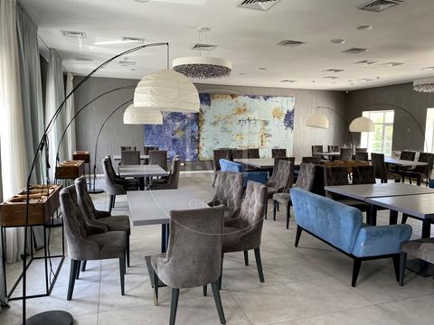 комерційна за адресою Шкільна вул. (Юрія Гагаріна), 3