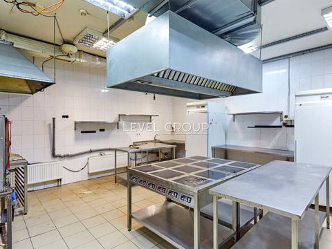 комерційна за адресою Шкільна вул. (Юрія Гагаріна), 3