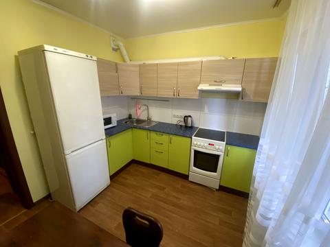 квартира за адресою Софії Русової вул., 7
