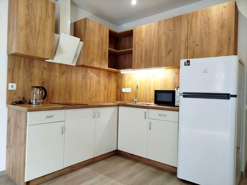 квартира за адресою Миколи Вінграновського вул., 2