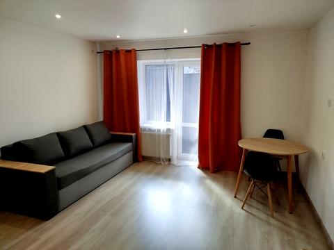 квартира за адресою Миколи Вінграновського вул., 2