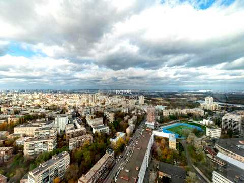 комерційна за адресою Мечникова вул. (Кловський), 7-А