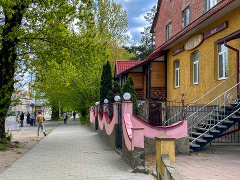 комерційна за адресою Городоцька вул., 207