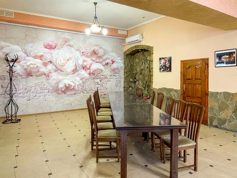 комерційна за адресою Городоцька вул., 207