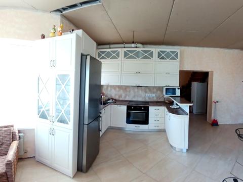 будинок за адресою Івасюка