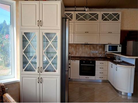 будинок за адресою Івасюка