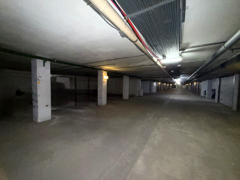 паркоместо по адресу Владимира Ивасюка просп. (Героїв Сталінграду), 4