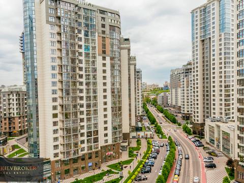 квартира по адресу Андрея Верхогляда ул. (Михайла Драгомирова), 11