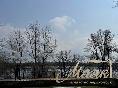 коммерческая по адресу Владимира Ивасюка просп. (Героїв Сталінграду), 20-А