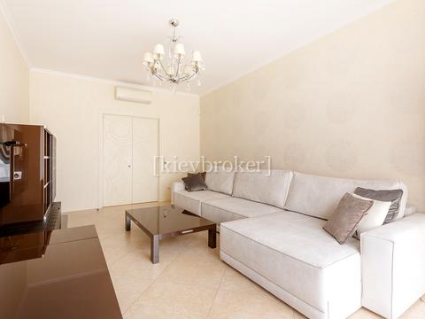 квартира по адресу Андрея Верхогляда ул. (Михайла Драгомирова), 12