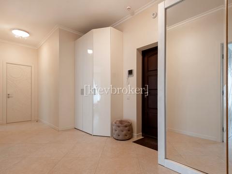 квартира по адресу Андрея Верхогляда ул. (Михайла Драгомирова), 12