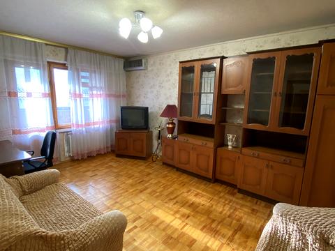 квартира по адресу Миколы Бажана просп., 32